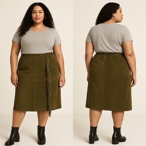 Linea Vintage Olive‎ Green Suede Skirt with Fringe Sz. 1X